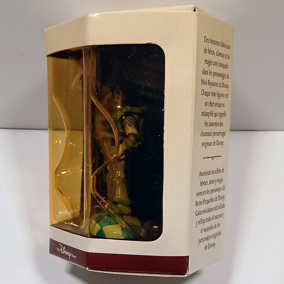 Rare Tiny Kingdom Buzz Lightyear bought at the Disney Store in 1995. New in box, - Picture 3 of 10